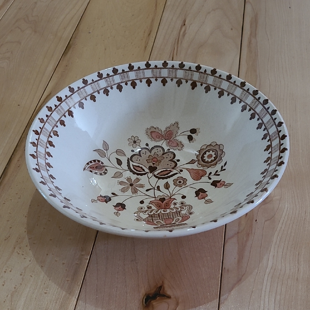 Vintage Johnson Bros Jamestown Bowl